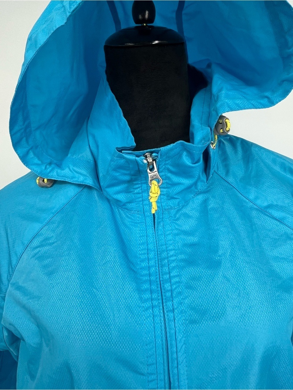 Women’s Lightweight Turquoise Hooded Jacket - Picture 4 of 15